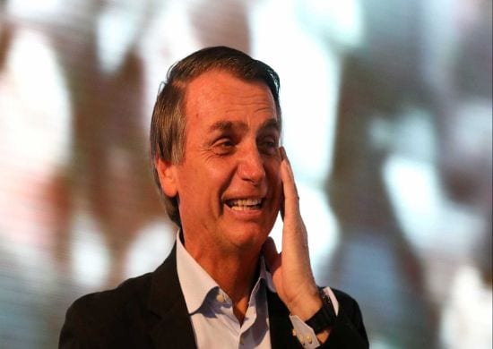 Dólar pode chegar a R$ 3,50 se Bolsonaro vencer, dizem analistas