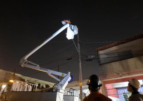 Prefeitura inaugura 0800 da iluminação pública