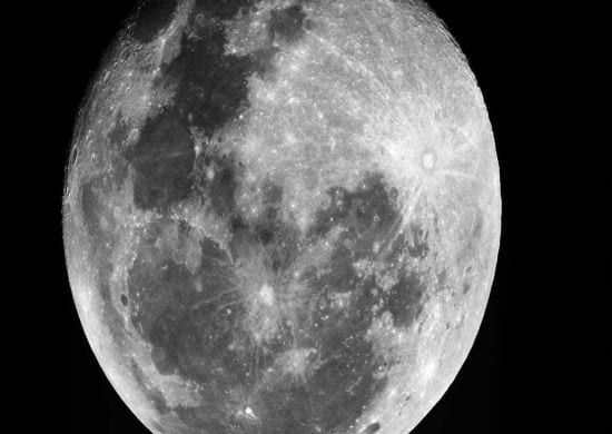 China constrói ‘lua’ artificial para economizar na conta de luz