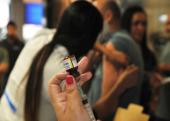 Saúde faz alerta sobre vacinação contra febre amarela antes do feriado