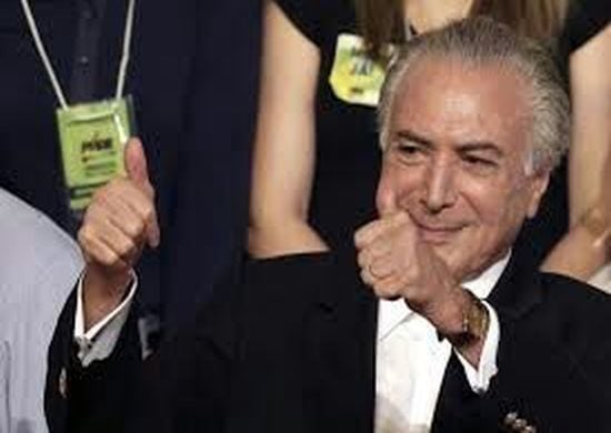 #FicaTemer vira trending topic no Twitter