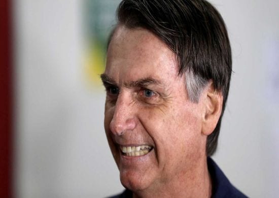 Record é acusada de pressionar jornalistas para favorecer Bolsonaro