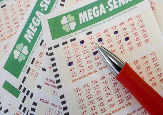 Mega-Sena divulga o resultado do sorteio que pode pagar R$ 3 milhões