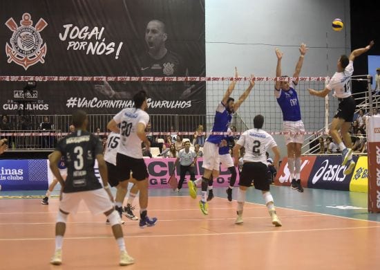 Nesta quarta tem vôlei Corinthians-Guarulhos e Cruzeiro na Ponte Grande