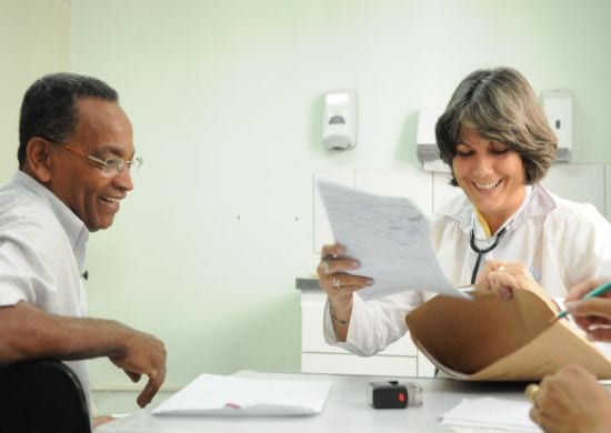 Inscritos no Programa Mais Médicos começam a se apresentar em Guarulhos