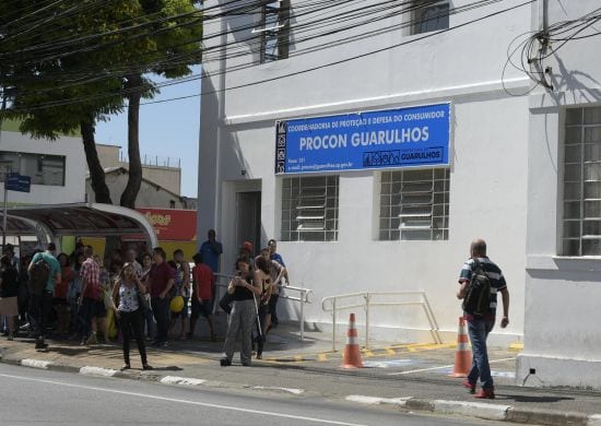 Procon Guarulhos orienta consumidores sobre as compras de Natal