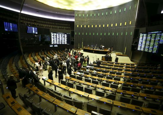 Congresso retoma atividades com maior renovação da história recente