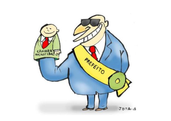 Polícia prende DEZ dos ONZE vereadores de Augustinópolis