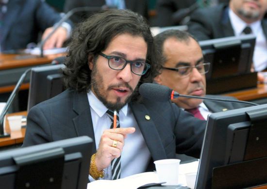 Jean Wyllys desiste de cumprir novo mandato como deputado