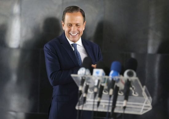 Governos Bolsonaro e Doria iniciam plano para concessão da Rio-Santos