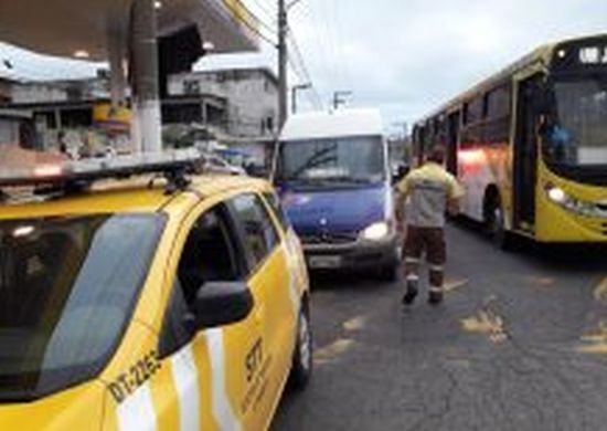 Prefeitura intensifica fiscalização contra transporte clandestino
