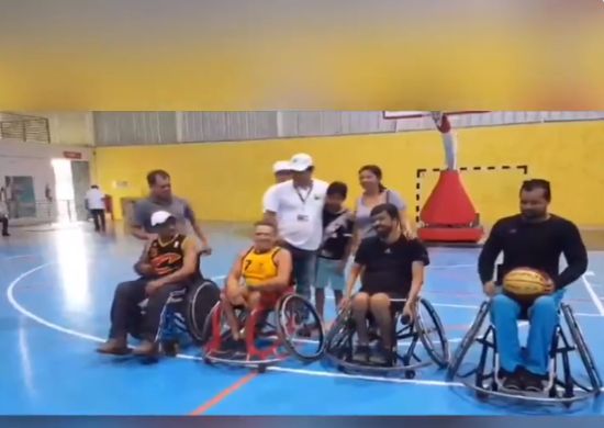 Bolsonaro defende patrocínio no esporte para portadores de deficiência