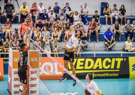 Corinthians-Guarulhos recebe o Vôlei Ribeirão de olho no G8