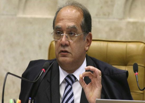 Receita diz que não há fiscalização sobre Gilmar Mendes