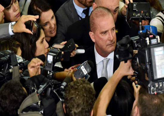 Está descartada eventual demissão do ministro do Turismo, diz Onyx