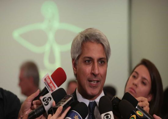 PSB apresenta projeto para suspender decreto da posse de armas