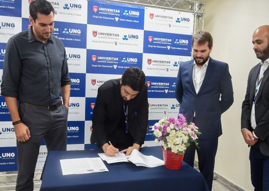 Guti assina Plano de Marketing de Turismo em parceria com universidade