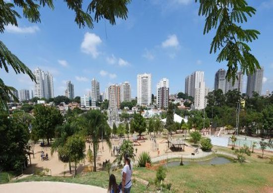 Trilhas, temperos e minhocas estão na agenda de abril no Bosque Maia