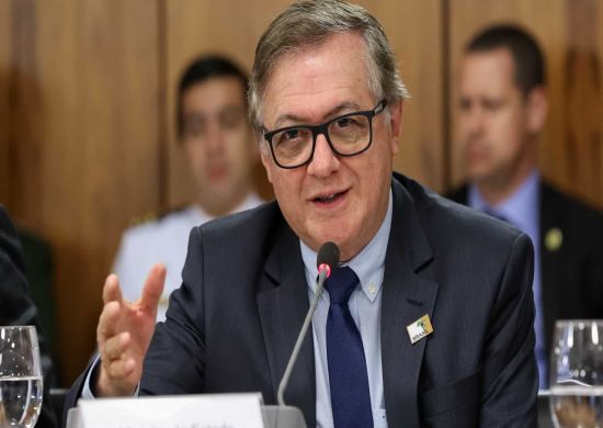 Governo exonera coronel e mais 5 do alto escalão do MEC