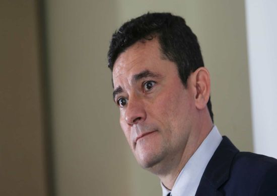 Moro quer agressores de mulheres usando tornozeleiras eletrônicas