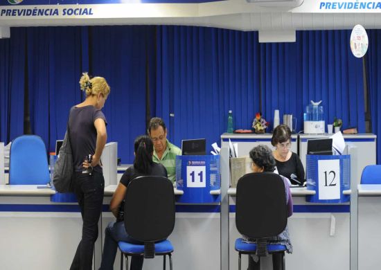 INSS proíbe funcionários de falar sobre a reforma para a imprensa