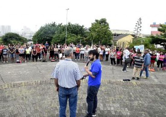 Prefeito Guti prestigia projeto Academia na Praça 60+