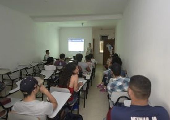 Prefeitura abre 420 vagas para cursos profissionalizantes nesta terça