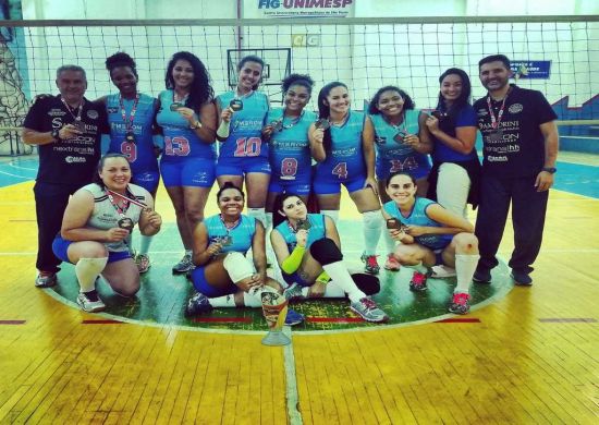 Vôlei da Aprov/Ung/Guarulhos estreia em duas competições neste fim de semana