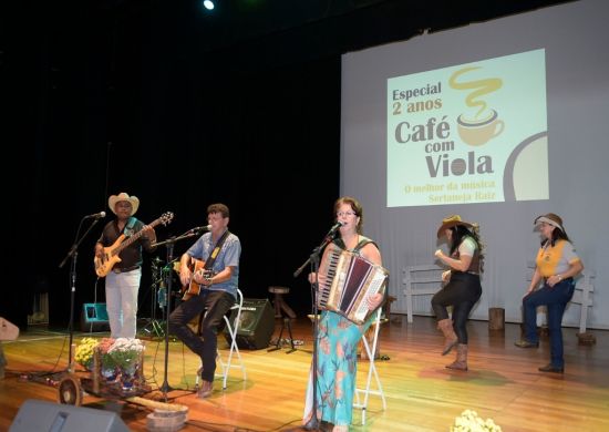 Teatro do CEU Ponte Alta apresenta Café com Viola no próximo domingo