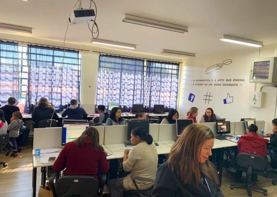 Mutirão do CadÚnico/Bolsa Família no CEU Rosa de França mobiliza moradores