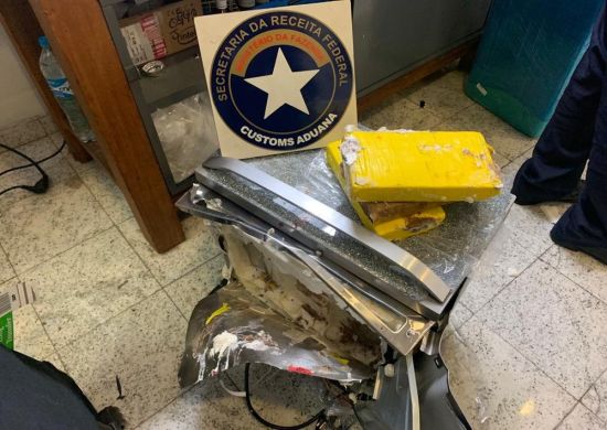 Mulher é presa com drogas em forno no Aeroporto de Guarulhos