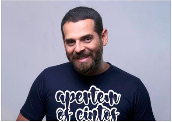 Busca por primeiro emprego vira show de humor no Teatro Padre Bento