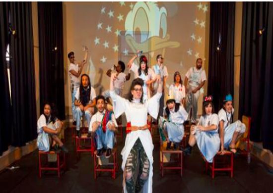 Coletivo Estopô Balaio apresenta espetáculo no Teatro Padre Bento