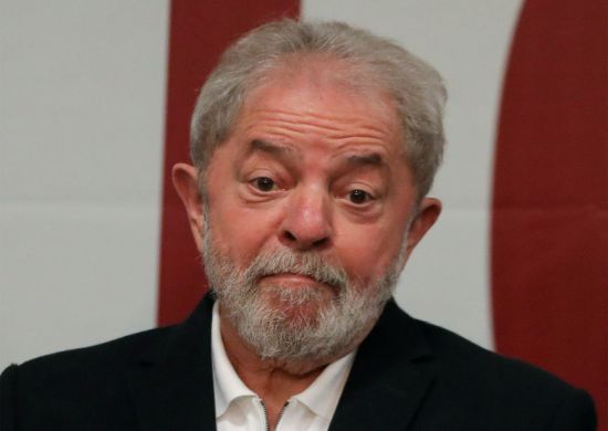 STF adia julgamento de habeas corpus de Lula