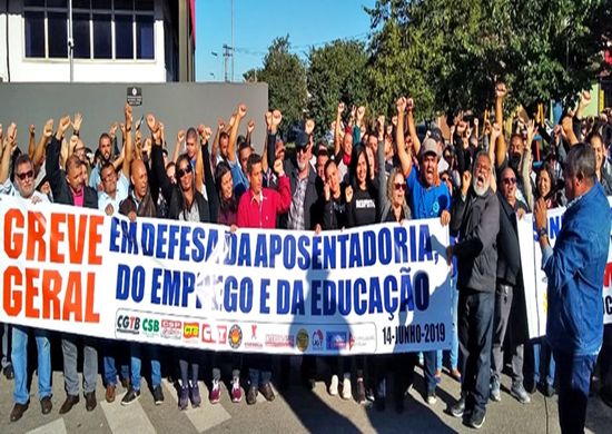 Greve Geral paralisa indústrias em Guarulhos e outras cidades