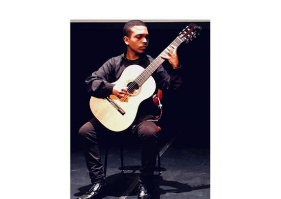 Clube do Violão apresenta masterclass e concerto com Henrique Carvalho