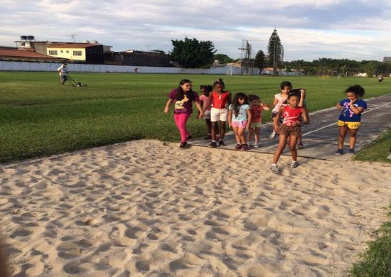 Sábado tem festival de atletismo para jovens no estádio da Ponte Grande