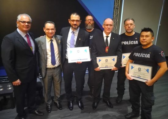 Guarulhos participa de homenagens a policiais que se destacaram em maio