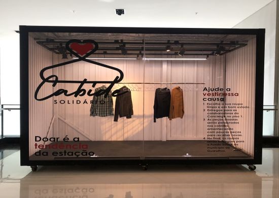 ‘Cabide Solidário’: Campanha recebe doações para instituição guarulhense e cria vitrine inédita em shopping