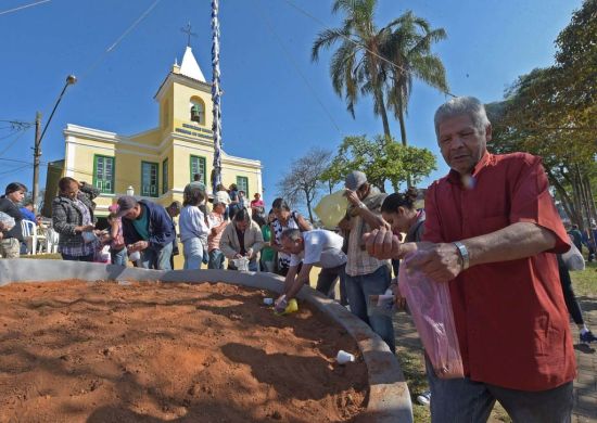 Noite das Artes e Carpição marcam a Festa de Bonsucesso