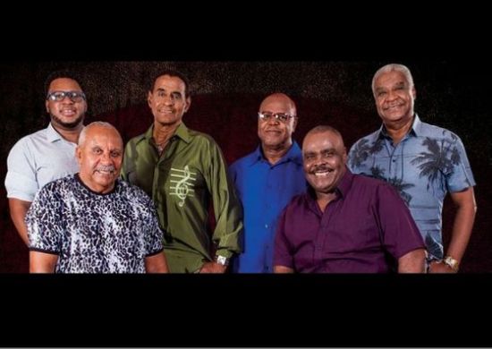 Sesc Guarulhos recebe Grupo Fundo de Quintal em agosto