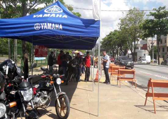 Prefeitura promove ações educativas para comemorar o Dia do Motorista