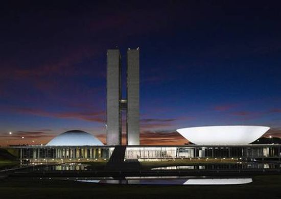 Deputados e senadores entram em recesso nesta quinta-feira