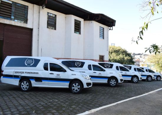 Prefeitura informa modernização da frota de veículos de funerários