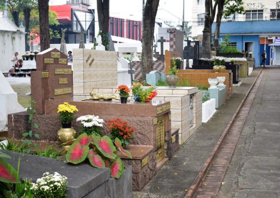 Guarulhos realiza recadastramento de jazigos perpétuos