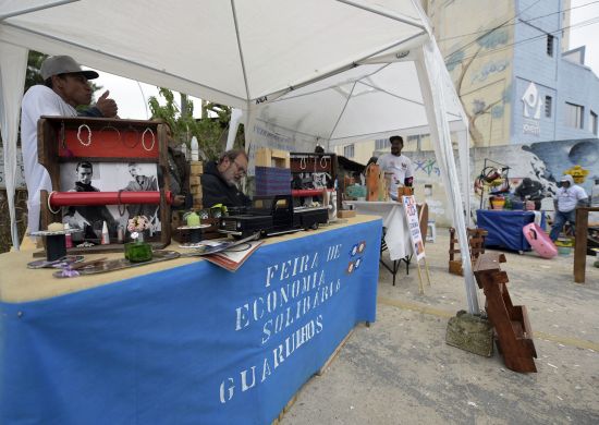 Guarulhos ganha primeira feira de artesanato de materiais recicláveis
