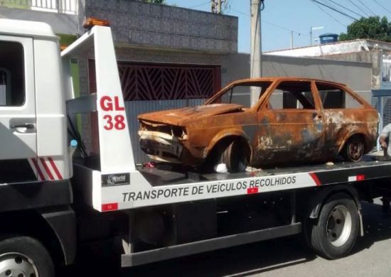 Mais de mil veículos abandonados foram retirados das ruas de Guarulhos
