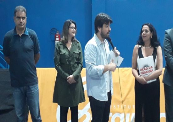 Prefeito Guti prestigia evento em prol do combate à fome e à miséria