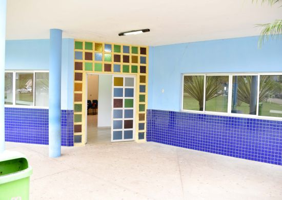 Prefeitura revitaliza paredes do velório do cemitério da Vila Rio