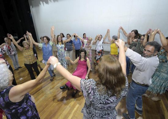 Adamastor sedia último ensaio dos candidatos a Miss e Mister Melhor Idade
